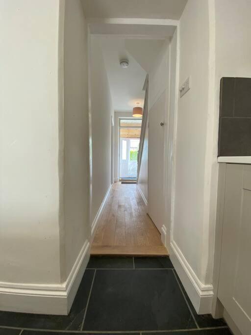 Beautiful 2 Bed End Terrace Victorian Town House Redruth Exterior foto